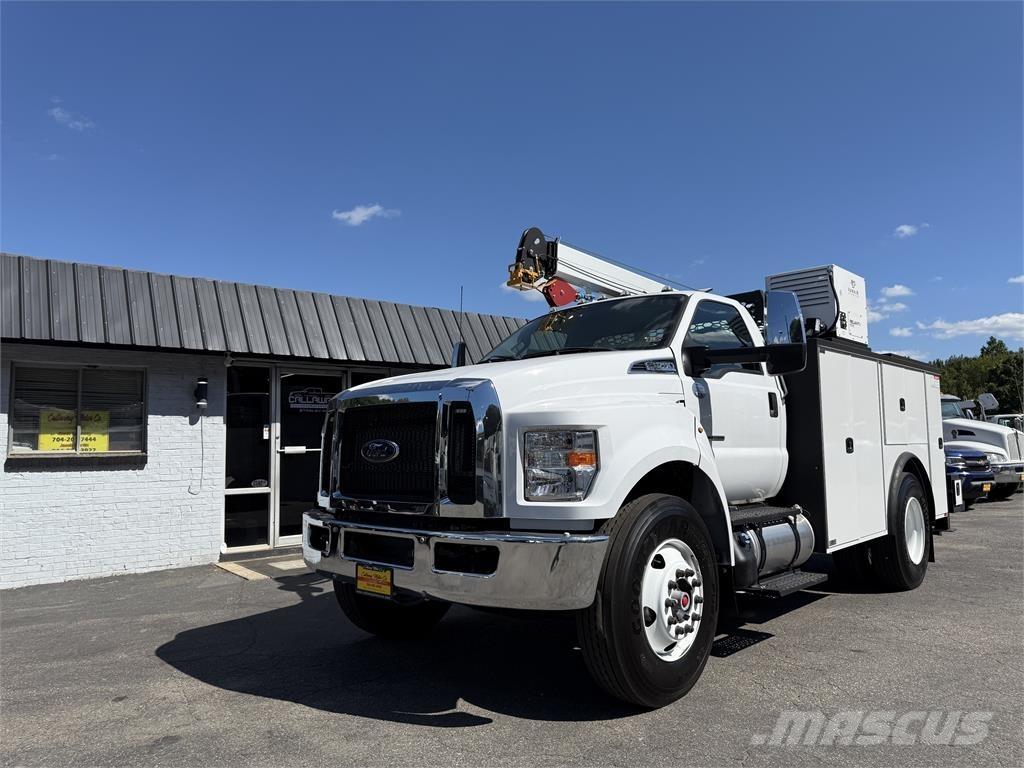 Ford F750 Közúti karbantartó haszongépek