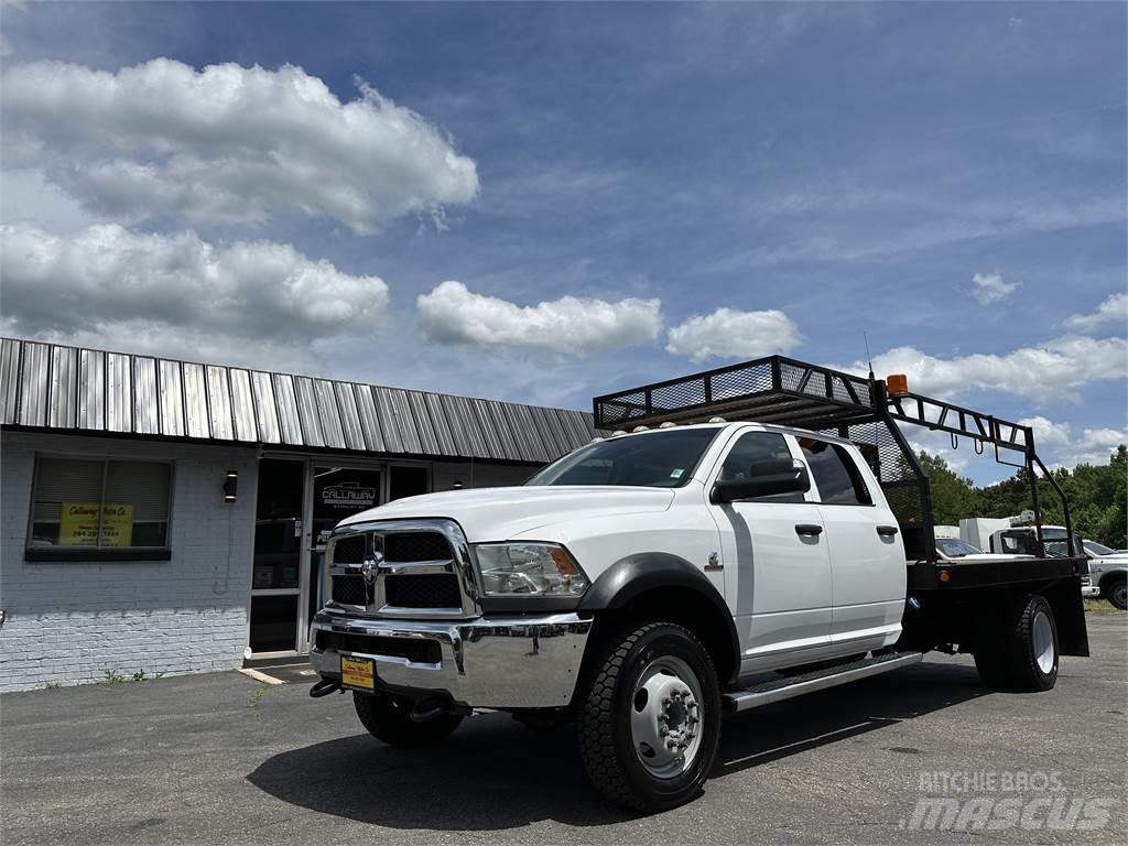 RAM 5500 Platós / Ponyvás teherautók