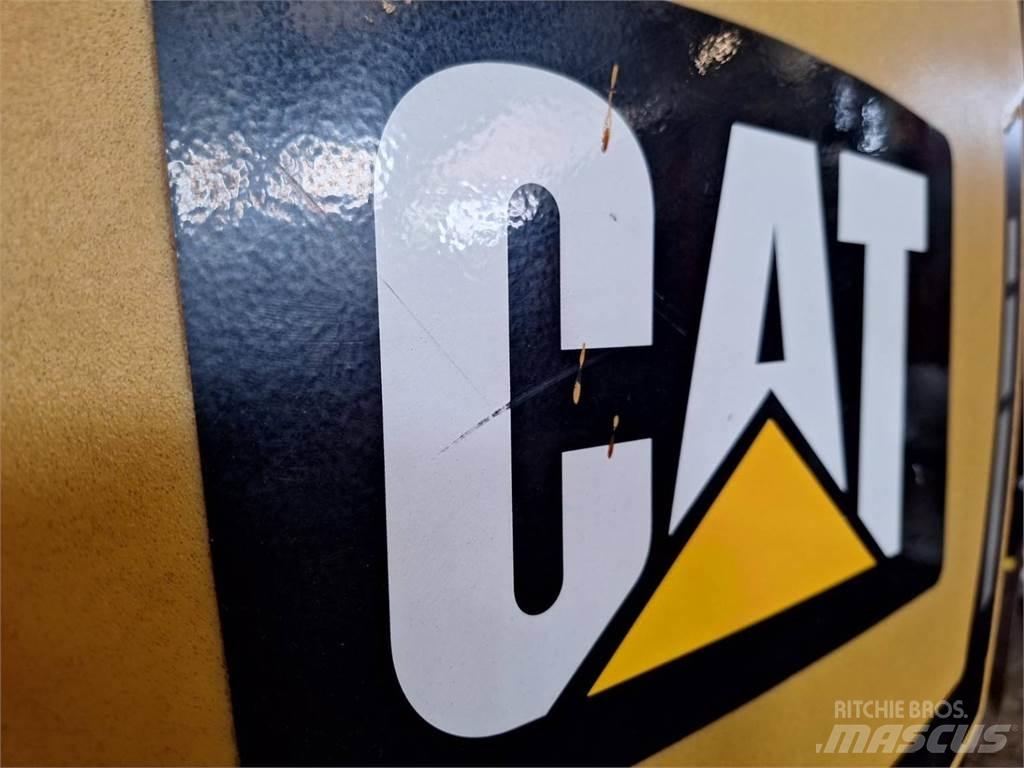 CAT NO20NE Komissiózó alacsony emelésű targonca