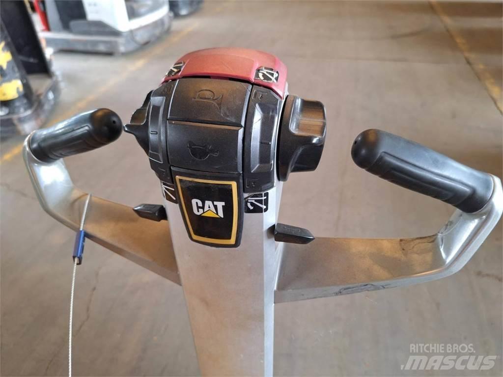 CAT NSP16N2 Gyalogkíséretű targonca