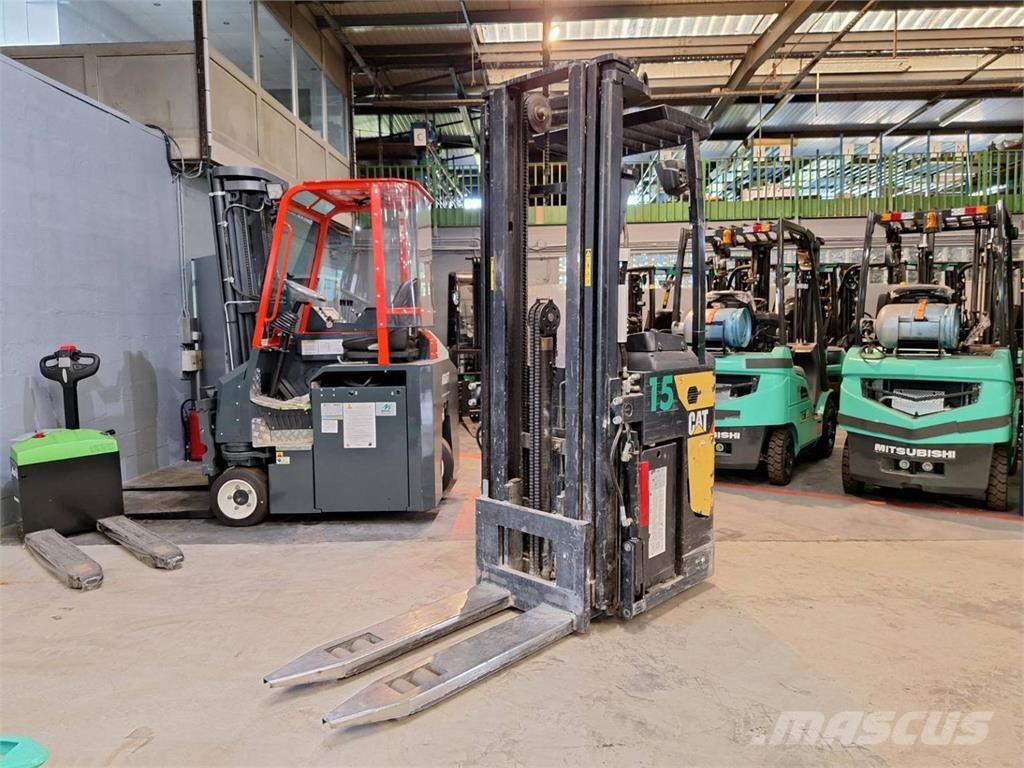 CAT NSR20N Elektromos gyalogkíséretű targoncák