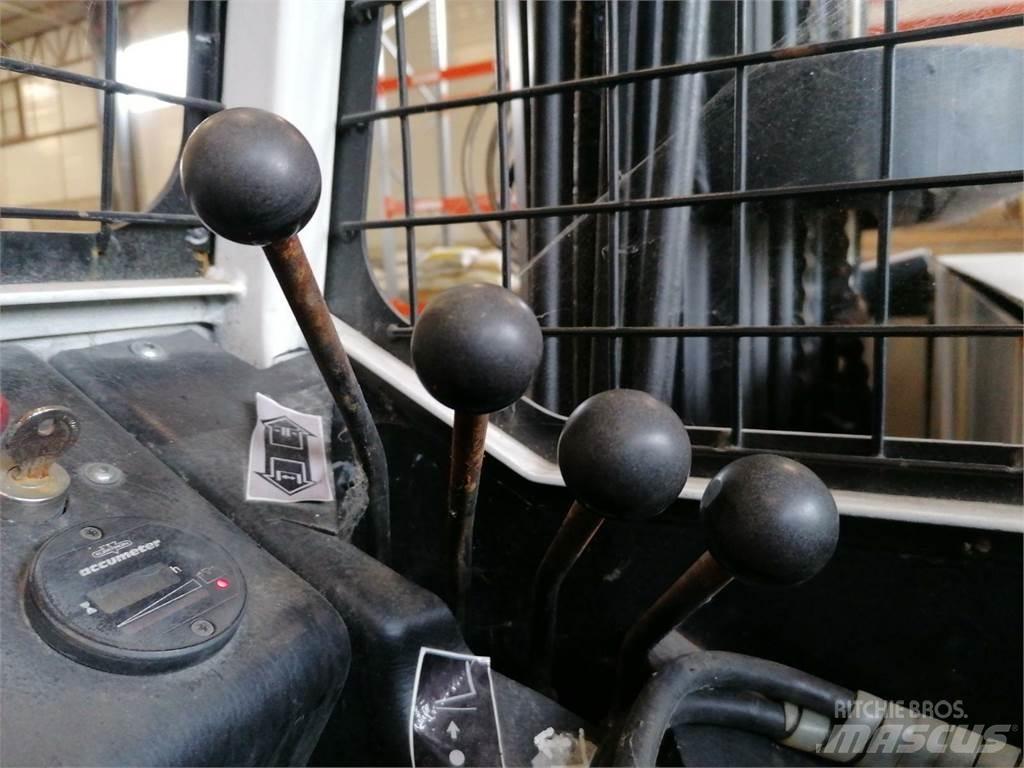 Combilift ESA30 Oldalvillás targonca