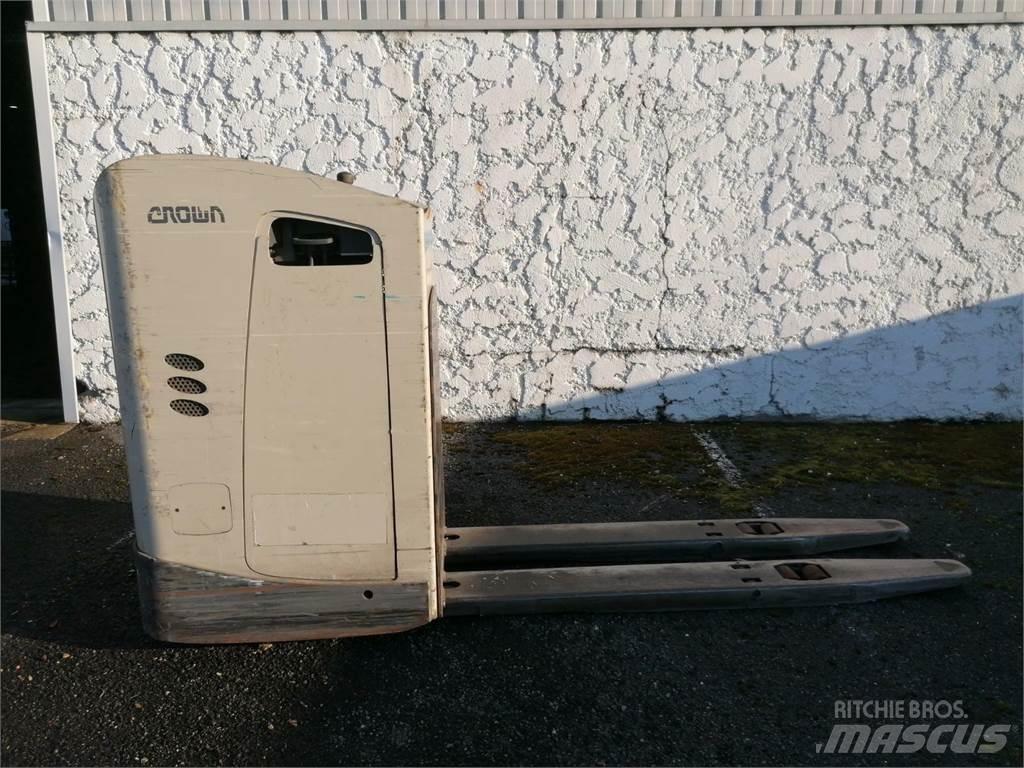 Crown RT4000 Elektromos gyalogkíséretű targoncák