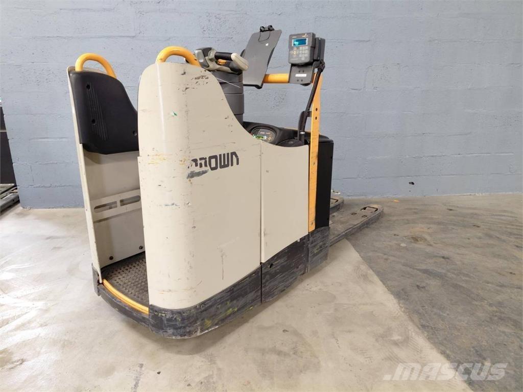 Crown WT3040 Elektromos gyalogkíséretű targoncák