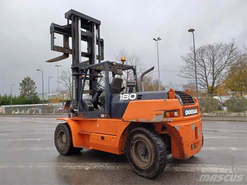 Doosan D1808-S Targoncák-Egyéb