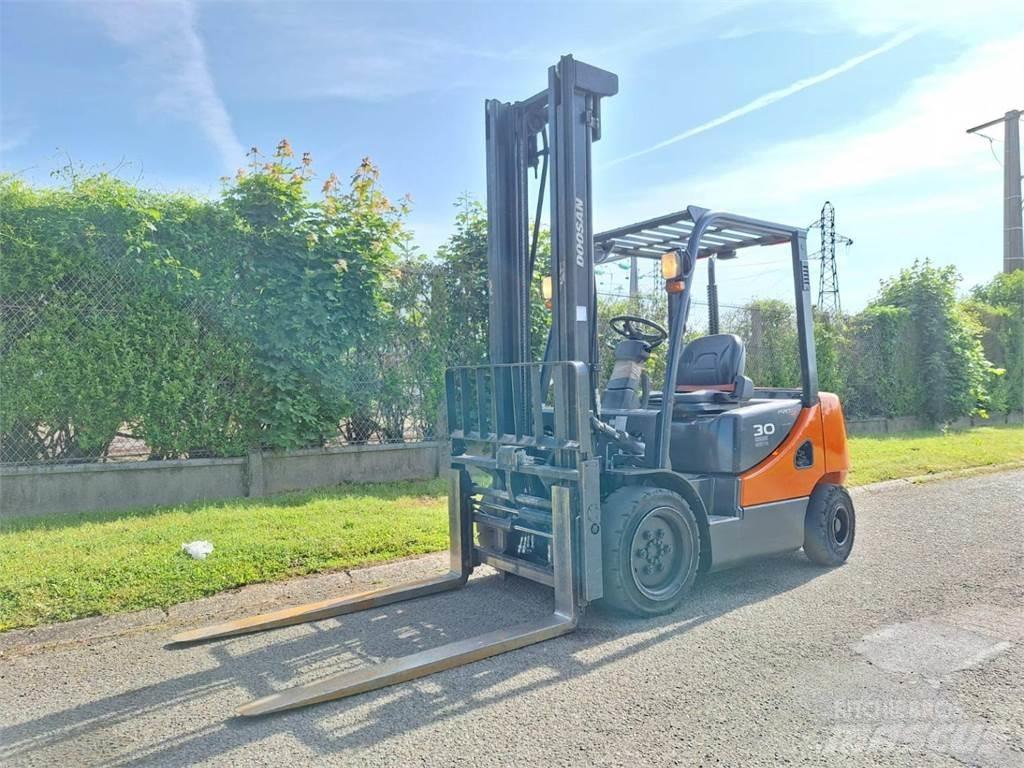 Doosan D30S 5 Targoncák-Egyéb