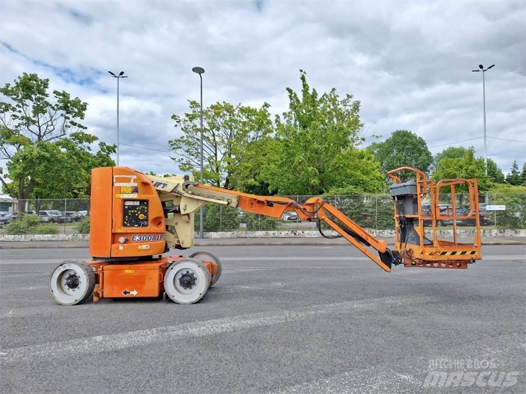 JLG E300AJP Egyéb felvonók és állványok