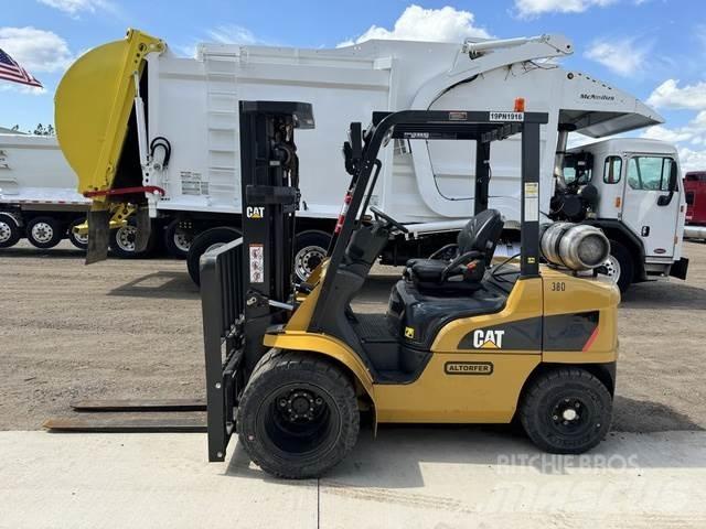 CAT GP30N Építőipar - Egyebek
