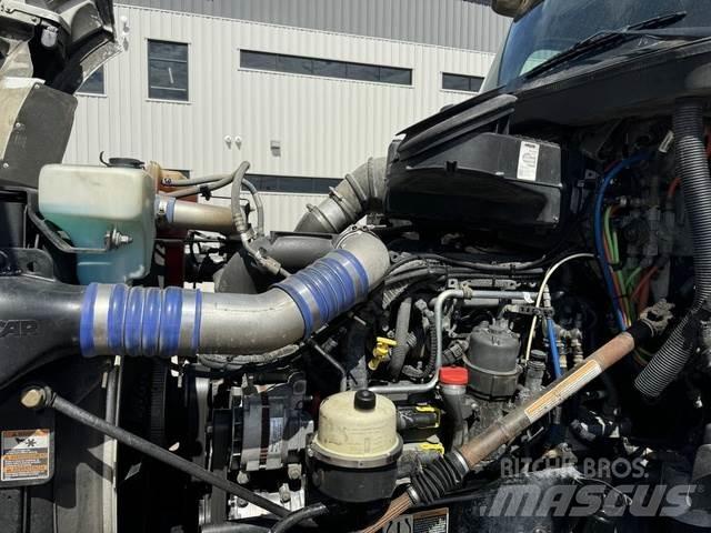 Kenworth T880 Egyéb