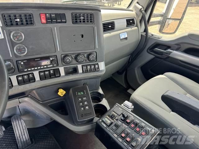 Kenworth T880 Egyéb