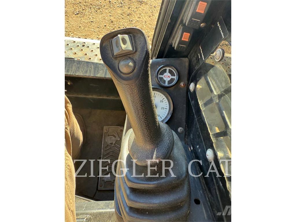 ASV PT80 Lánctalpas homlokrakodók