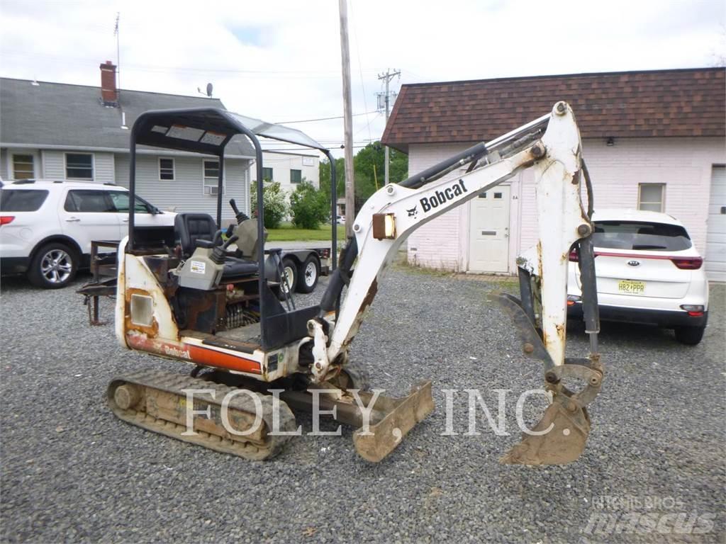 Bobcat 324 Lánctalpas kotrók