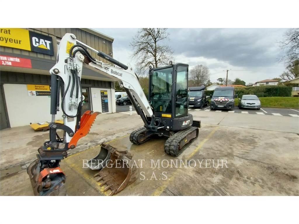 Bobcat E27 Lánctalpas kotrók