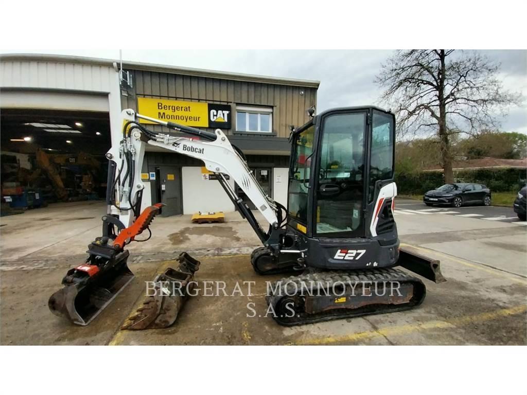 Bobcat E27 Lánctalpas kotrók