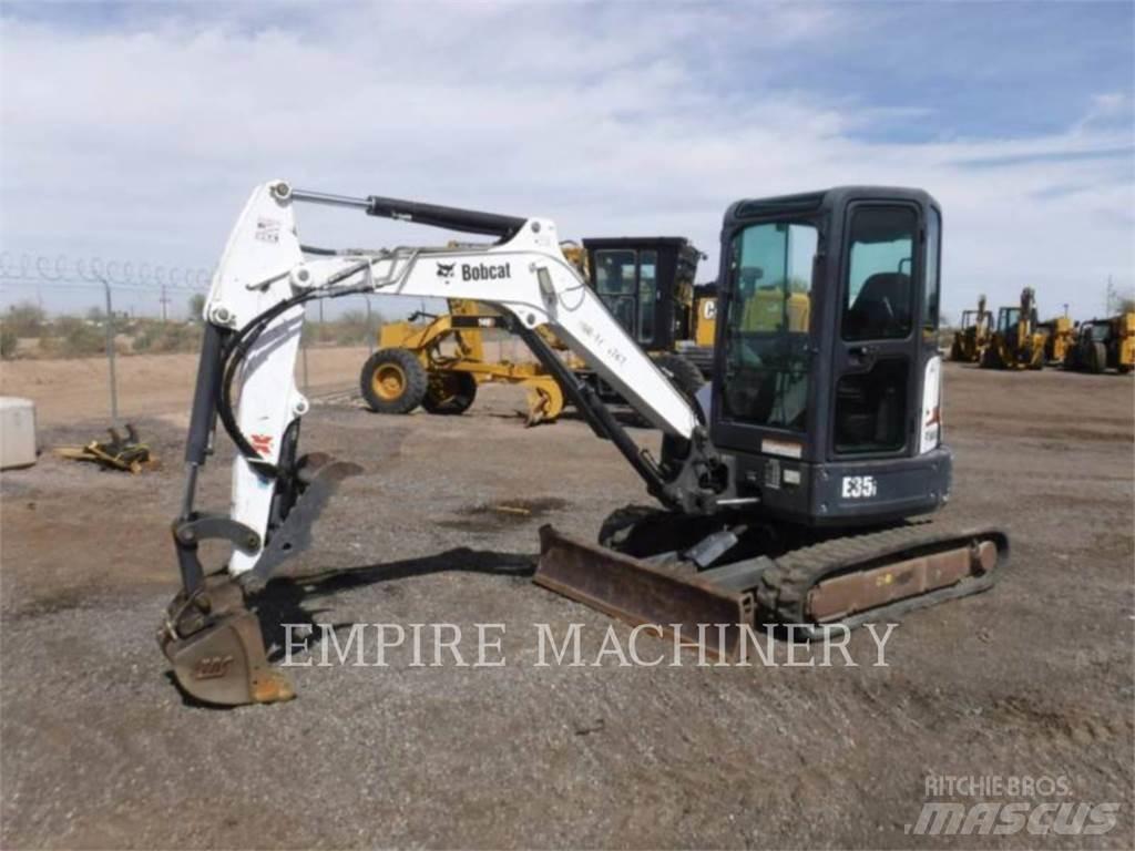 Bobcat E35 Lánctalpas kotrók