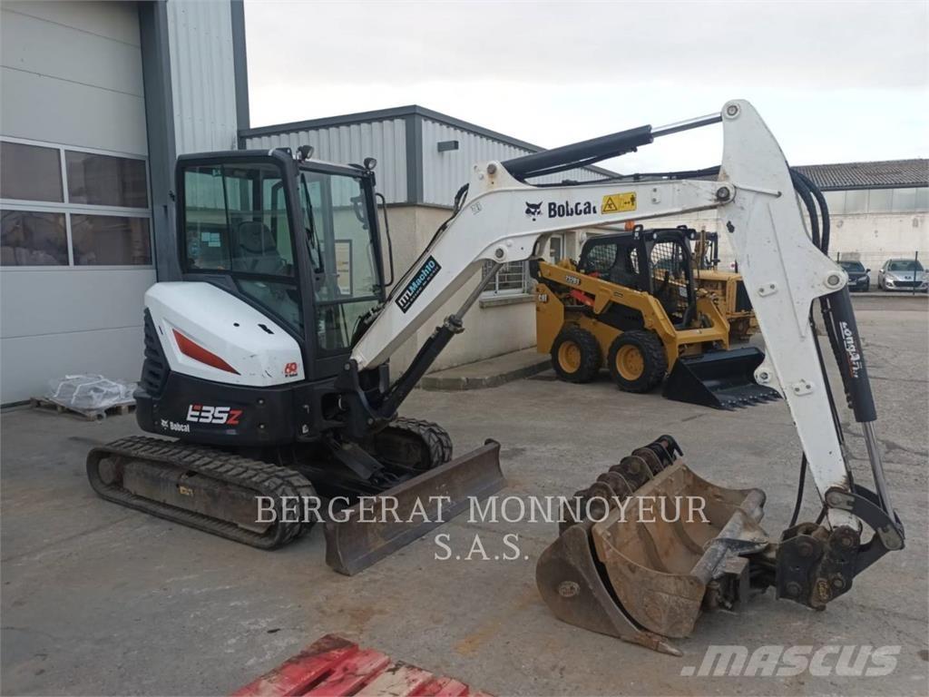 Bobcat E35Z Lánctalpas kotrók