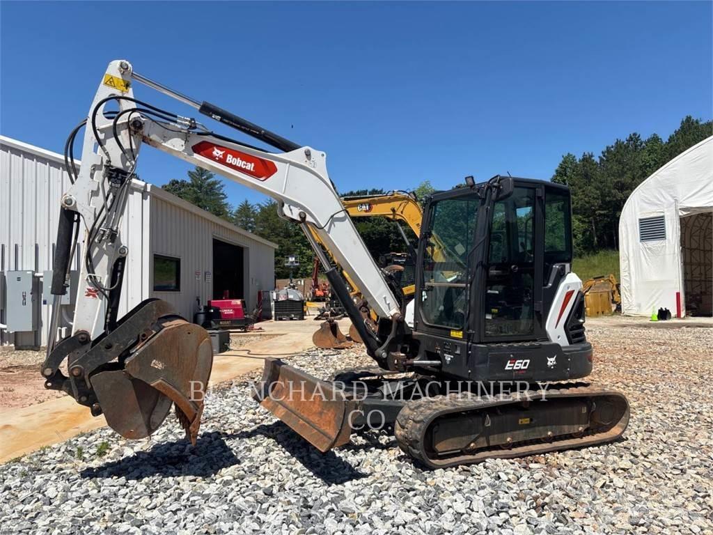 Bobcat E60 Lánctalpas kotrók