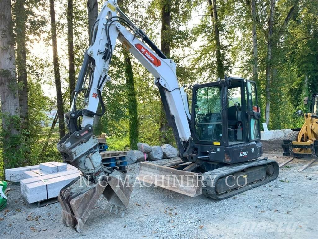 Bobcat E60 Lánctalpas kotrók