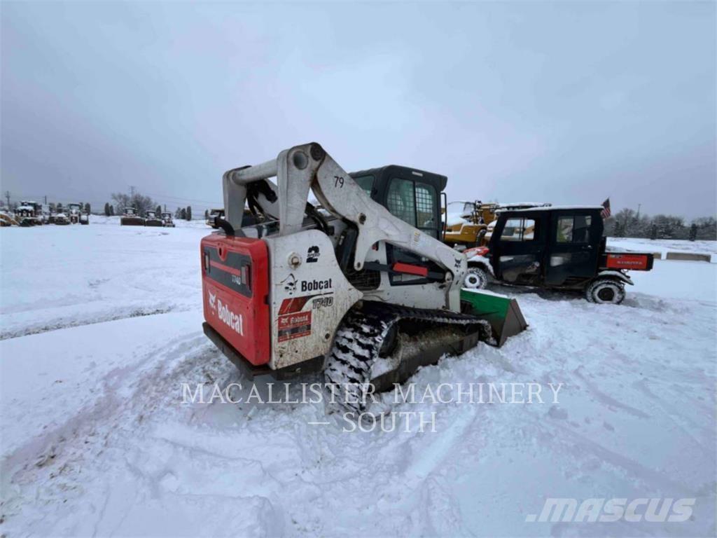 Bobcat T740 Lánctalpas homlokrakodók