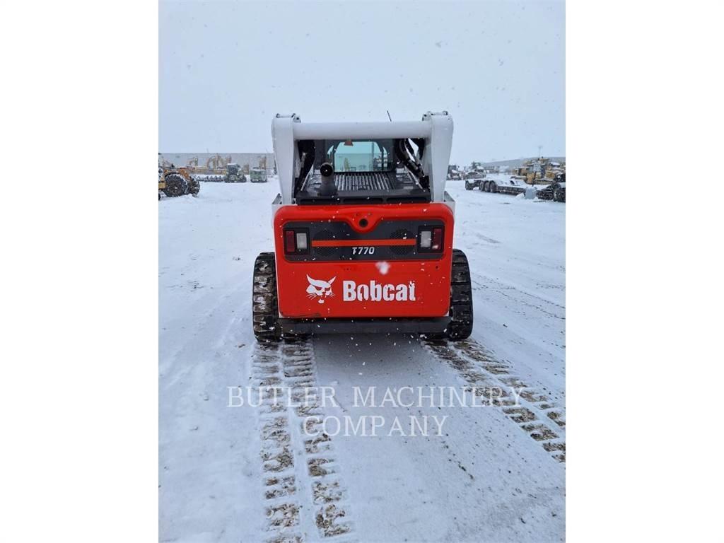 Bobcat T770 Földnyesők (szkréperek)