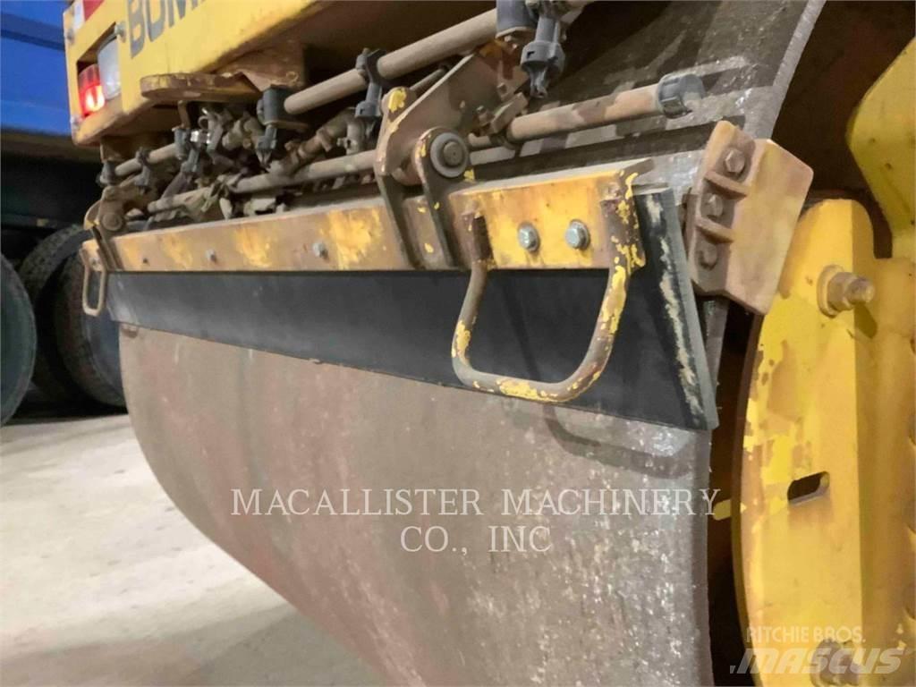 Bomag BW141 AD-2 Ikerdobos hengerek