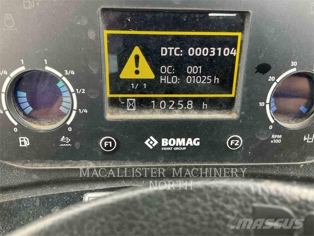 Bomag BW161 Ikerdobos hengerek