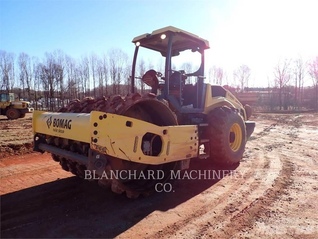Bomag BW211PHD-5 Talajtömörítő gépek