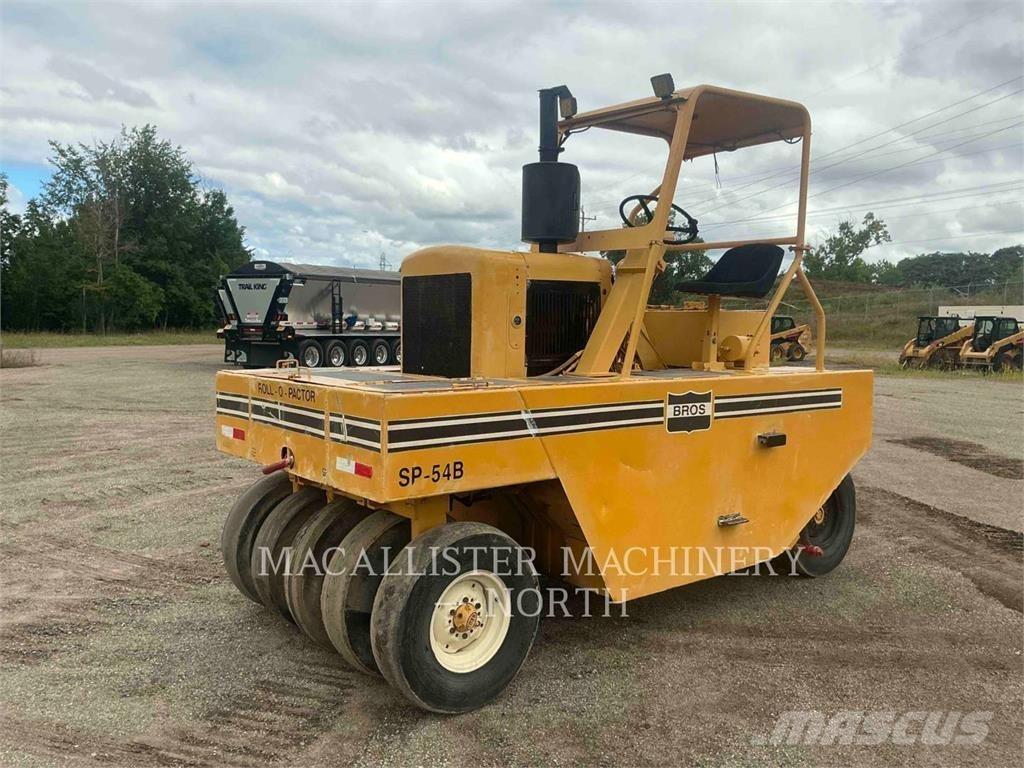 Bros SP-54B Pneumatikus kerekes hengerek