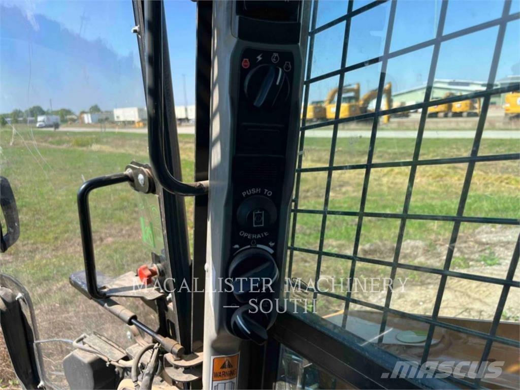 CASE TR340B Lánctalpas homlokrakodók