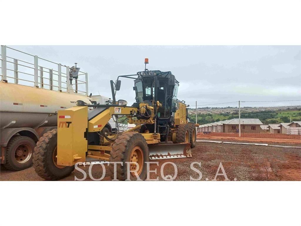 CAT 120 Gréderek
