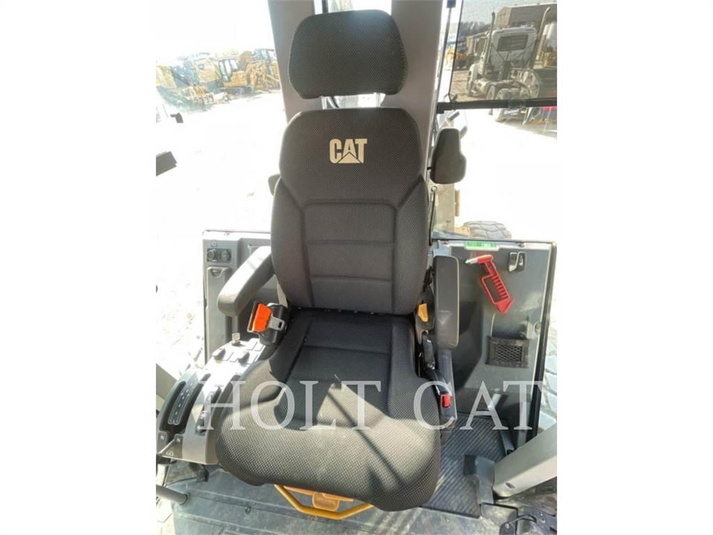 CAT 120 Gréderek