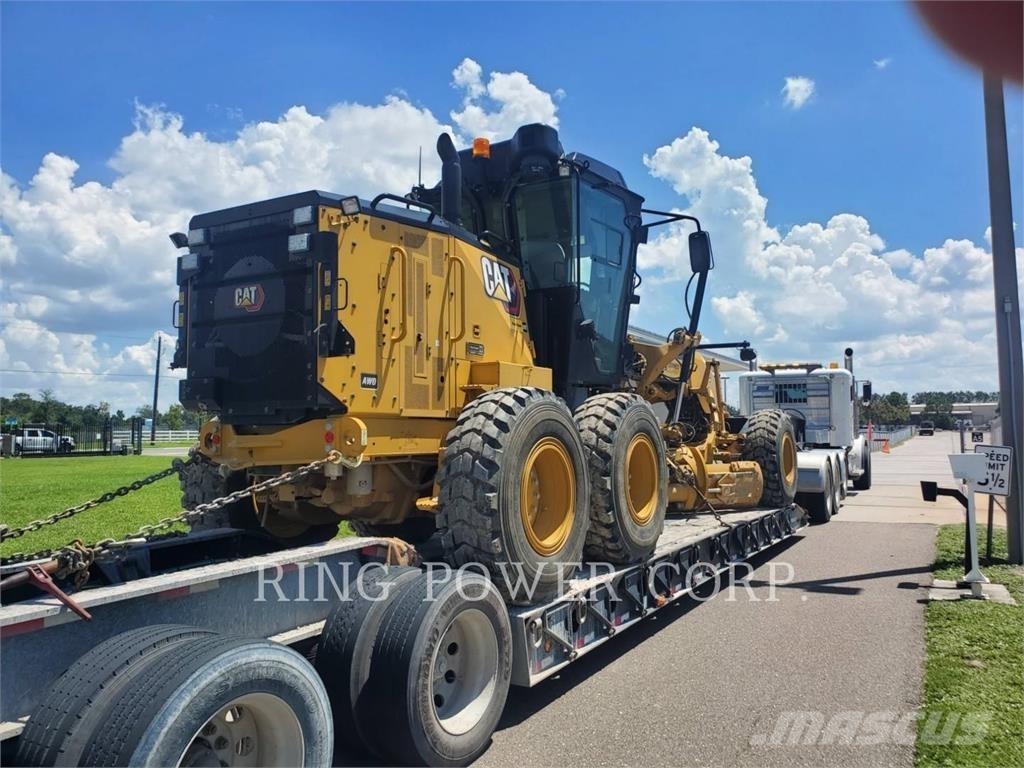 CAT 120 AWD CS Gréderek