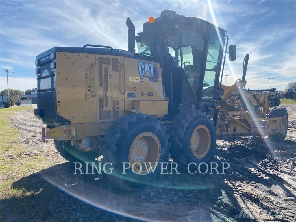 CAT 120 LVR Gréderek