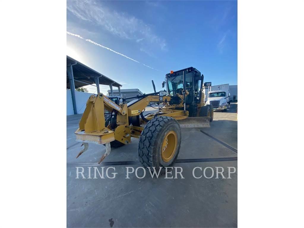 CAT 120 LVR Gréderek