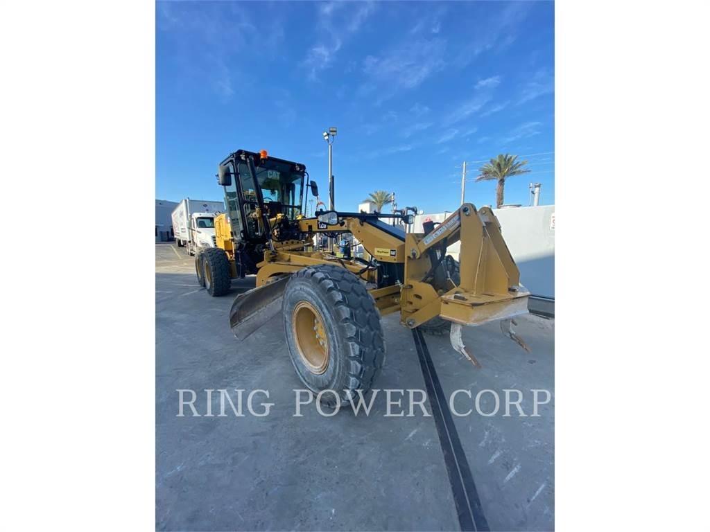 CAT 120 LVR Gréderek