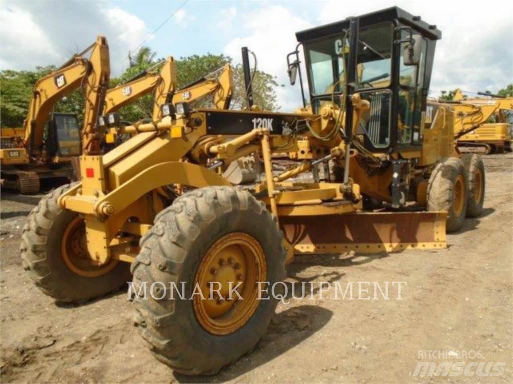 CAT 120K Gréderek