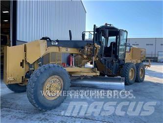 CAT 120M2 AWD Gréderek