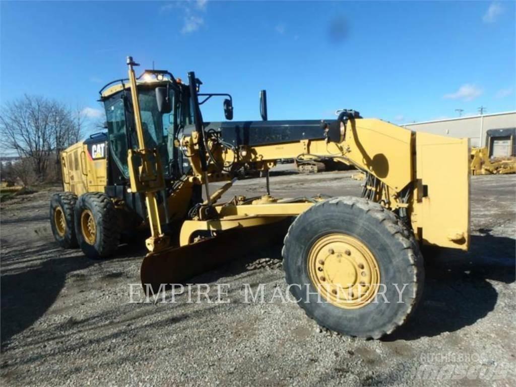 CAT 120M2 AWD Gréderek
