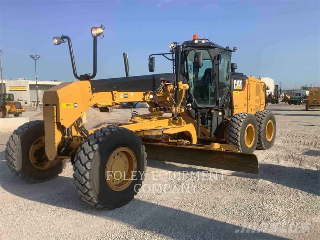 CAT 120M2AW Gréderek