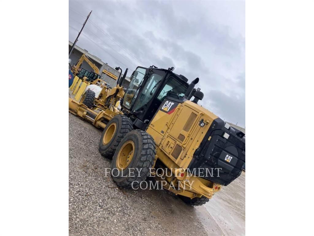 CAT 120M2AWD Gréderek