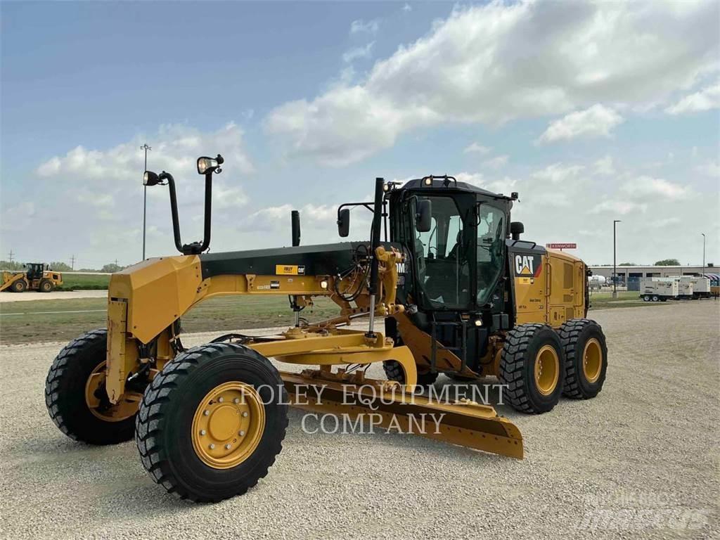 CAT 120M2AWD Gréderek