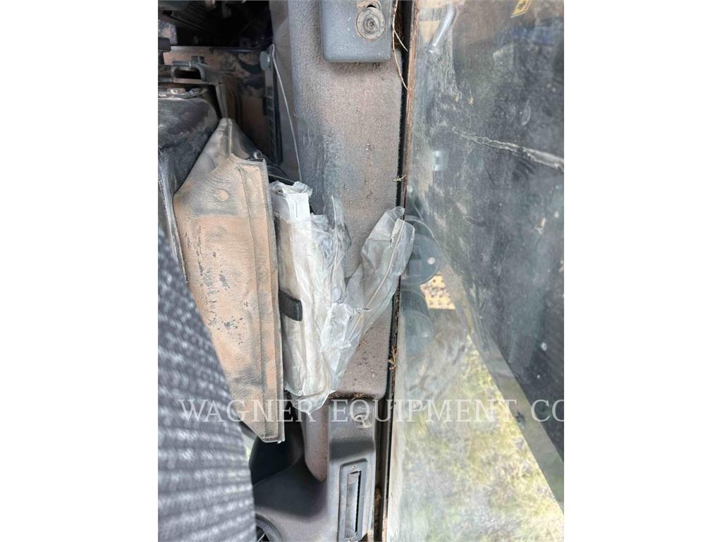 CAT 120M2AWD Gréderek