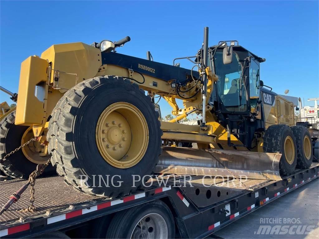 CAT 120M2T4 Gréderek
