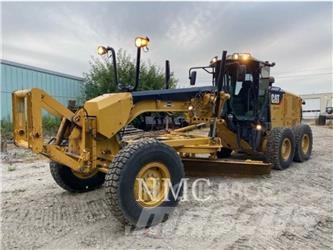 CAT 12M Gréderek