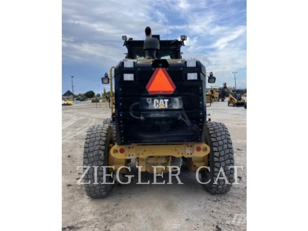 CAT 12M2 Gréderek