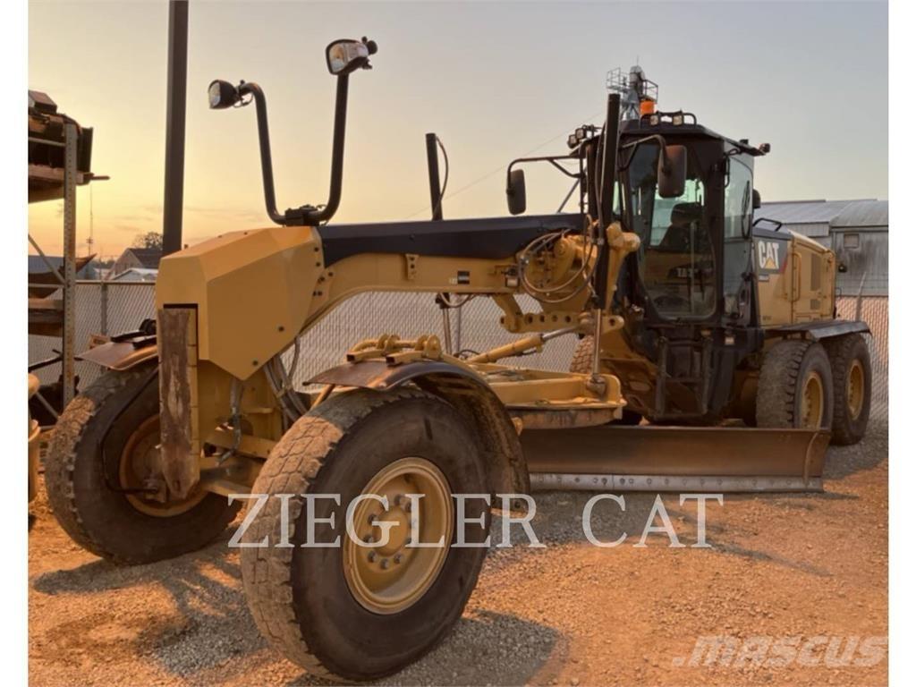CAT 12M2 Gréderek