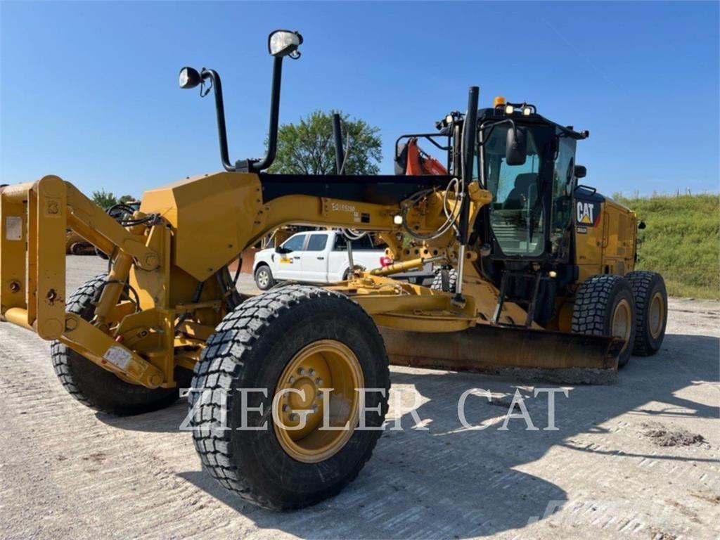 CAT 12M2 Gréderek