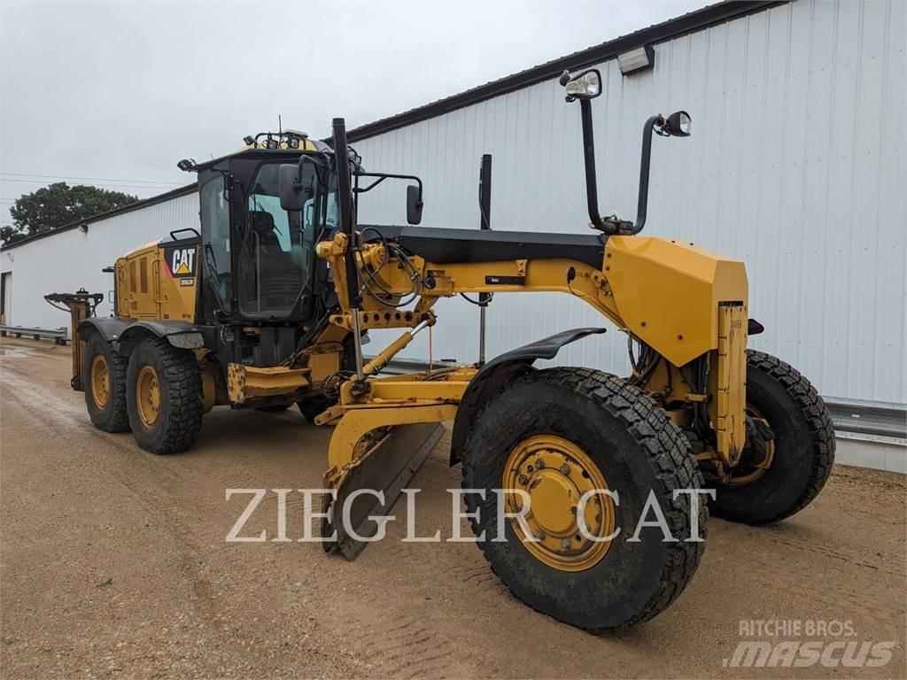CAT 12M2AWD Gréderek