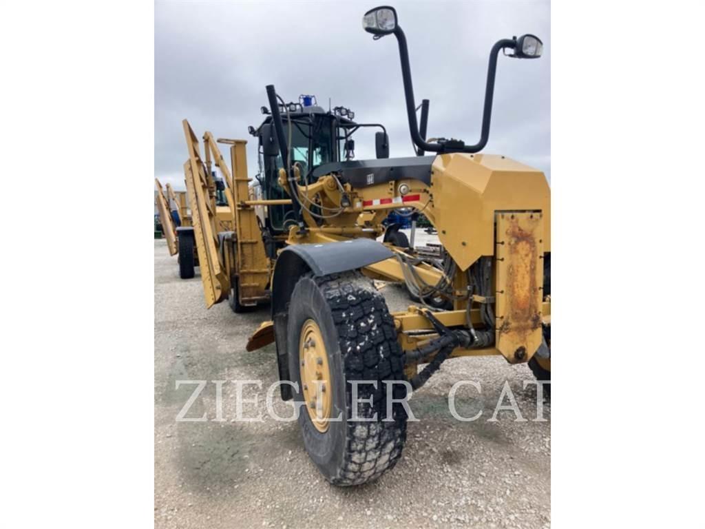 CAT 12M2AWD Gréderek