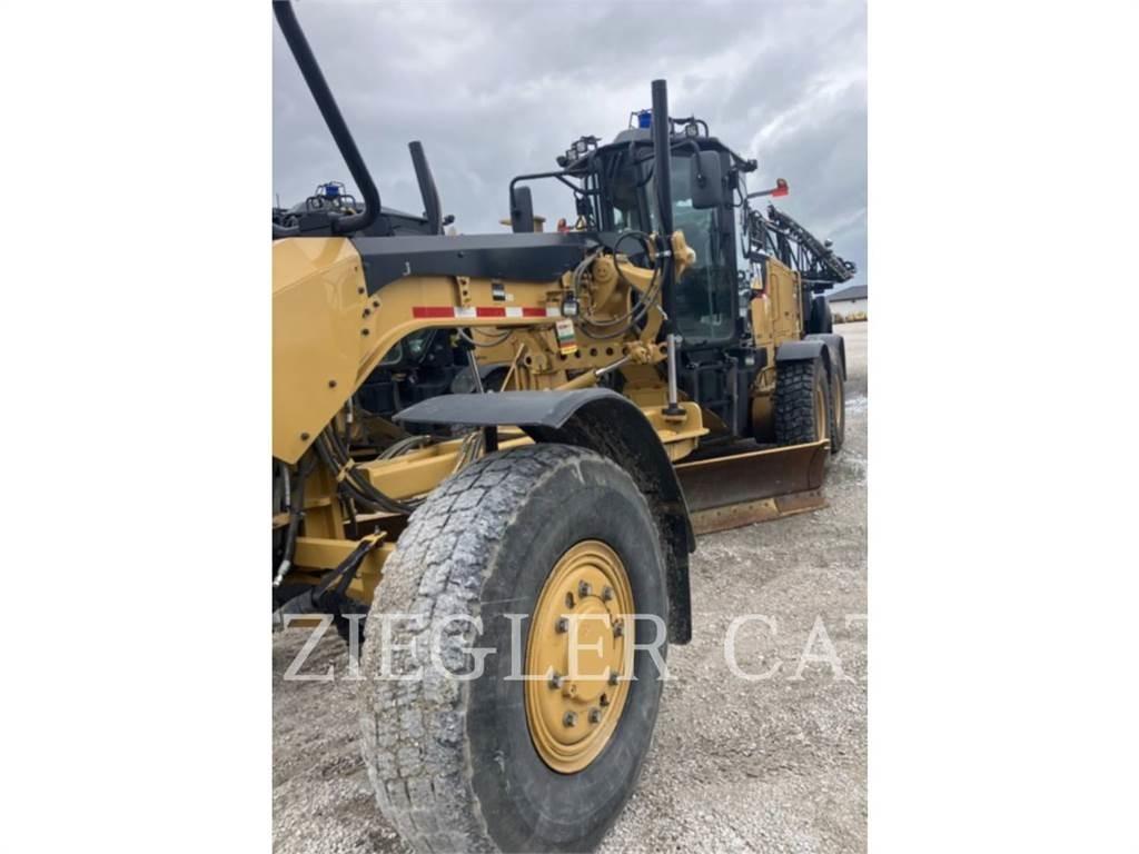 CAT 12M2AWD Gréderek